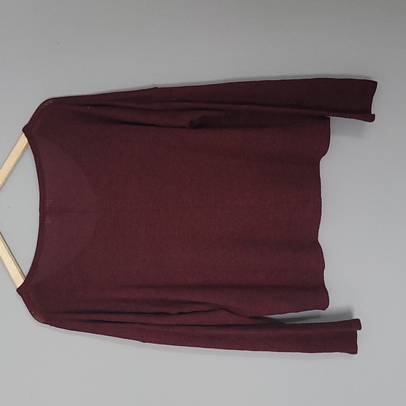 Maroon Old Navy Light Sweater - Picture 7 of 7